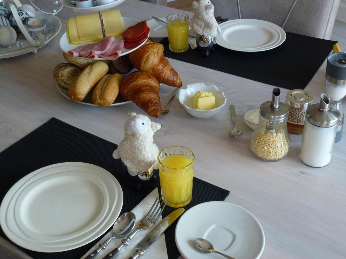 Ludana Bed and Breakfast De Koog  Exteriör bild